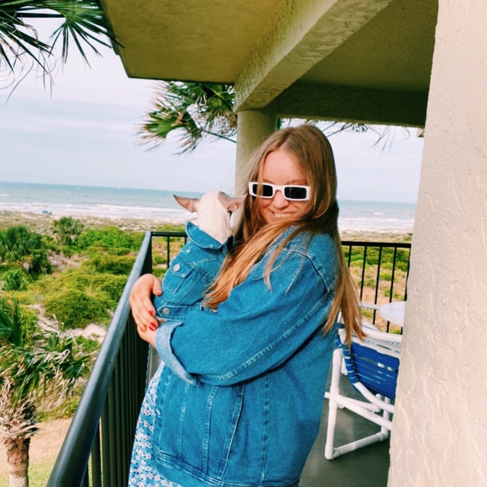 Meet your Posher, Molly